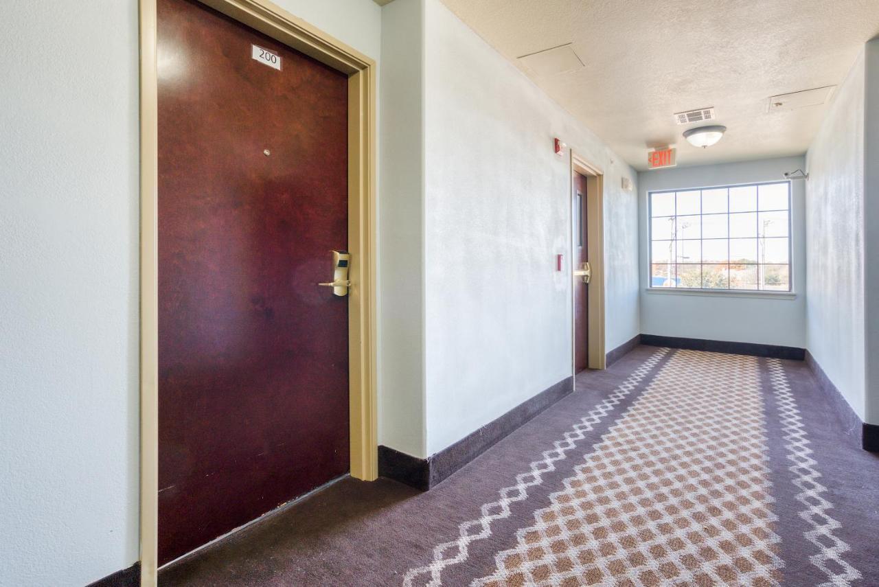Oyo Townhouse Wichita Falls West Esterno foto