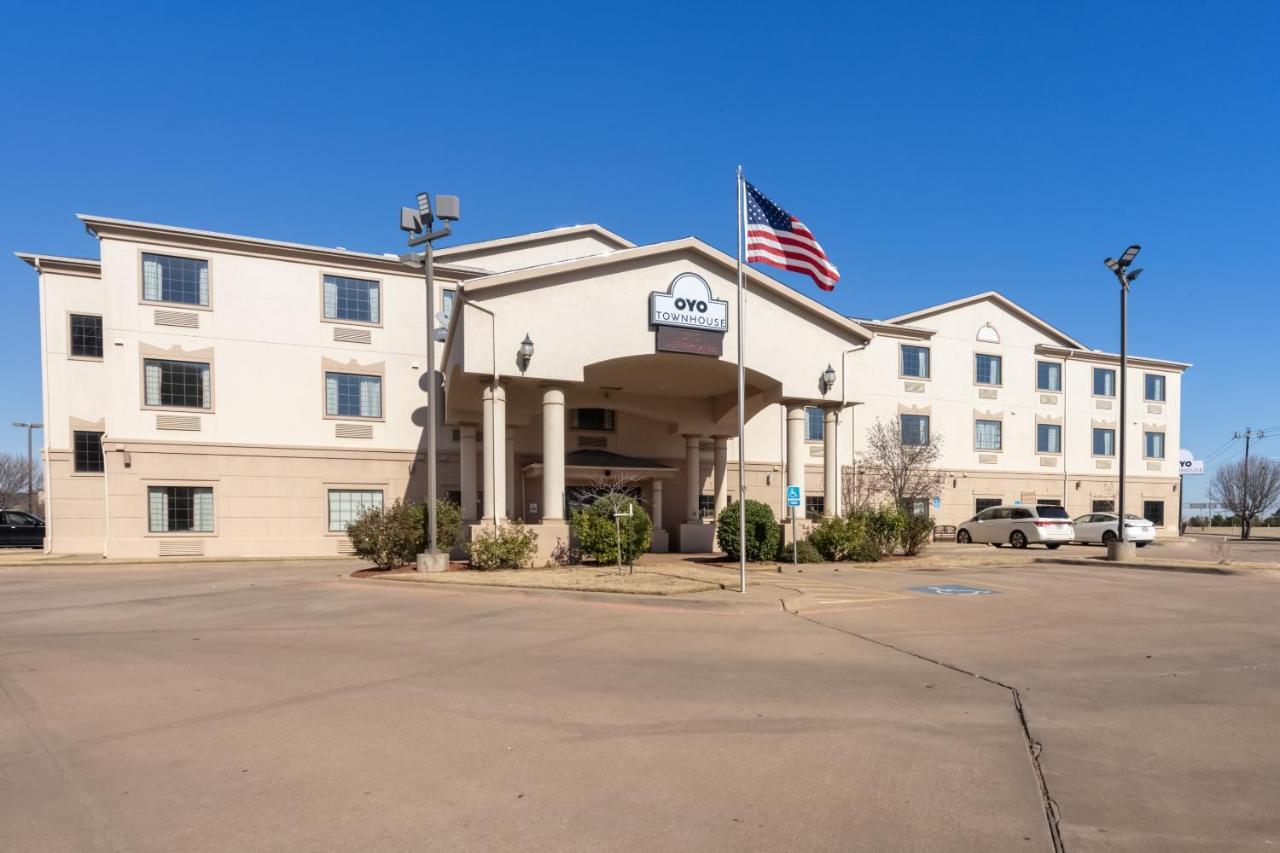 Oyo Townhouse Wichita Falls West Esterno foto
