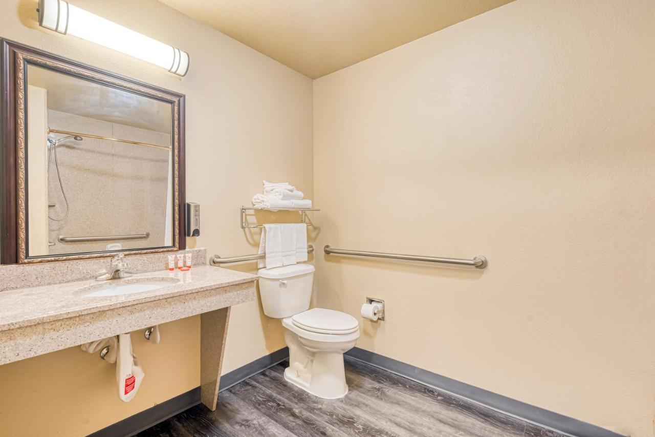 Oyo Townhouse Wichita Falls West Esterno foto