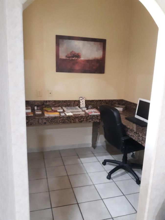 Oyo Townhouse Wichita Falls West Esterno foto